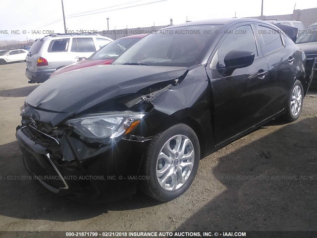 3MYDLBZV4GY133056 - 2016 TOYOTA SCION IA BLACK photo 2