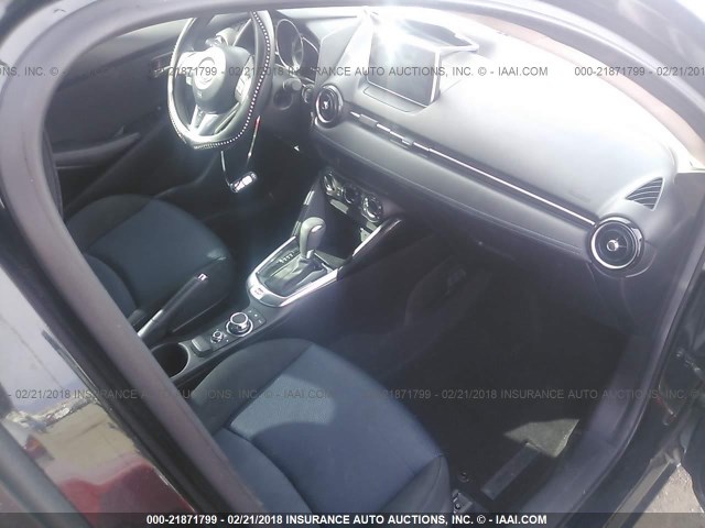 3MYDLBZV4GY133056 - 2016 TOYOTA SCION IA BLACK photo 5