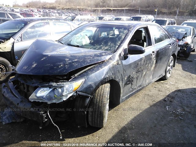 4T1BF1FK5EU306872 - 2014 TOYOTA CAMRY L/SE/LE/XLE 黑色 照片 2