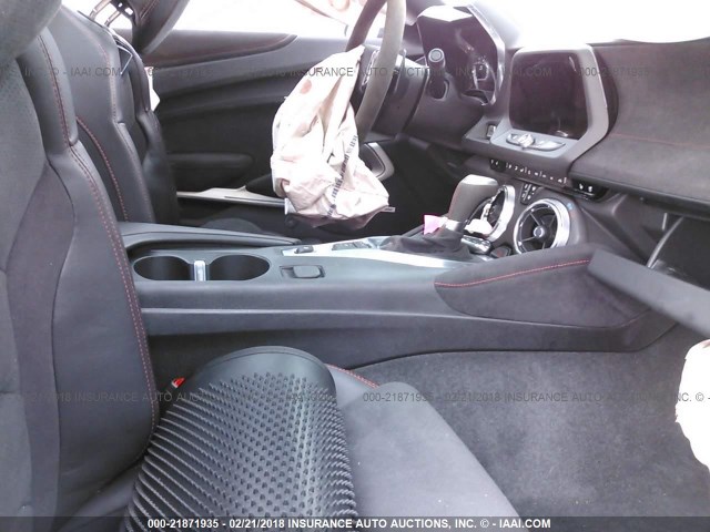 1G1FK1R66J0105475 - 2018 CHEVROLET CAMARO ZL1 黑色 照片 5