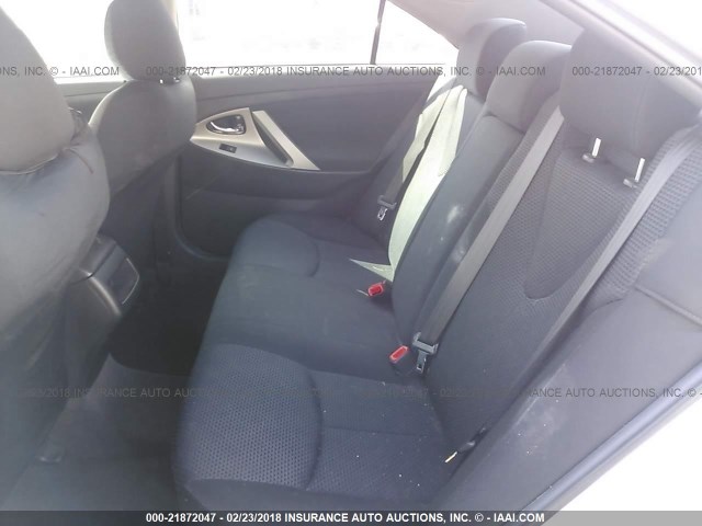 4T1BF3EK3BU219450 - 2011 TOYOTA CAMRY SE/LE/XLE SILVER photo 8