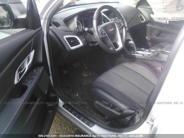 2GKALSEK6D6125619 - 2013 GMC TERRAIN SLE SILVER photo 5