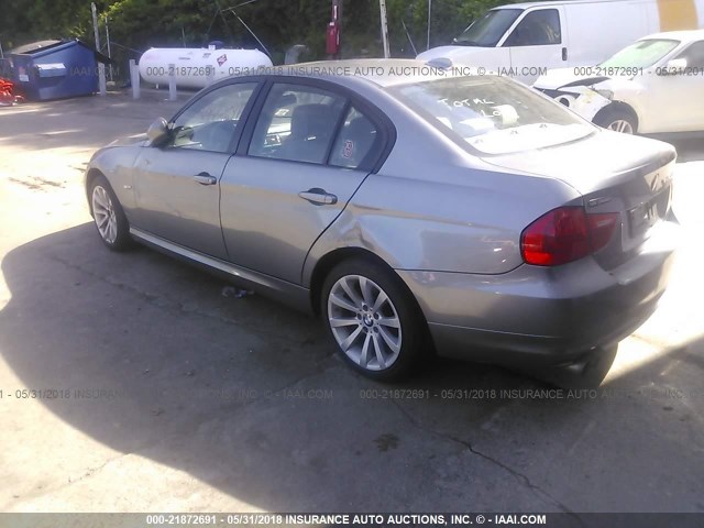 WBAPK5G55BNN81375 - 2011 BMW 328 XI SULEV GRAY photo 3