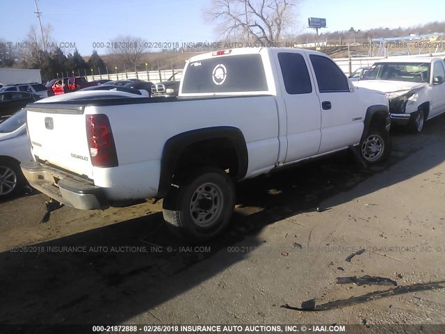 1GCHK29U37E167934 - 2007 CHEVROLET SILVERADO K2500 HEAVY DUTY WHITE photo 4