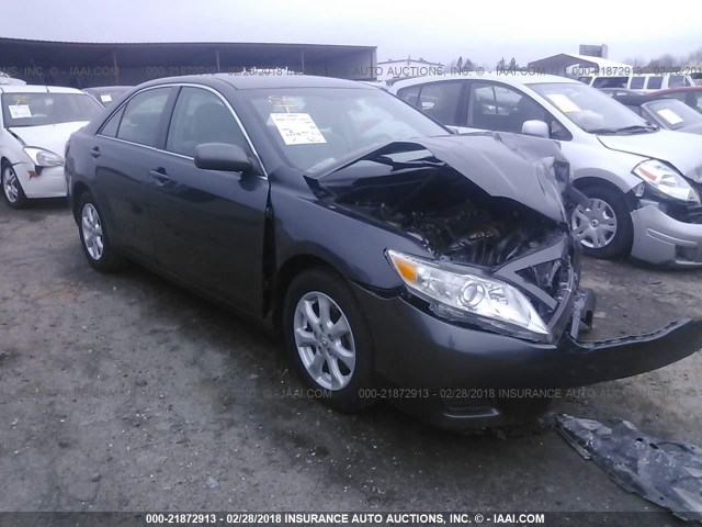 4T1BF3EK0BU202718 - 2011 TOYOTA CAMRY SE/LE/XLE Сұр фото 1