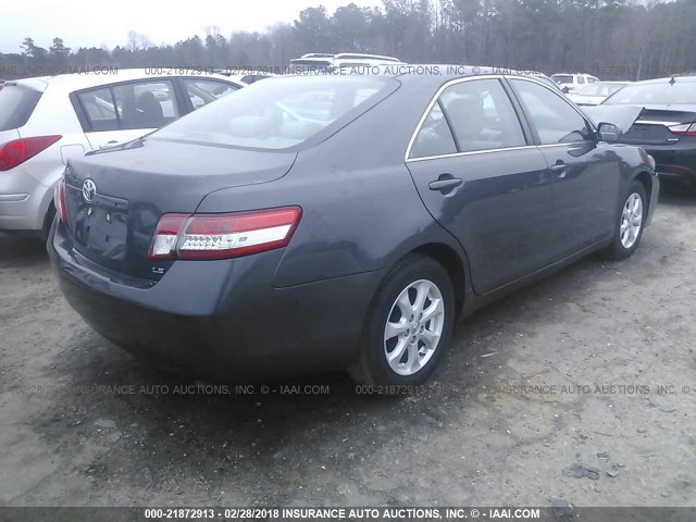 4T1BF3EK0BU202718 - 2011 TOYOTA CAMRY SE/LE/XLE Сұр фото 4