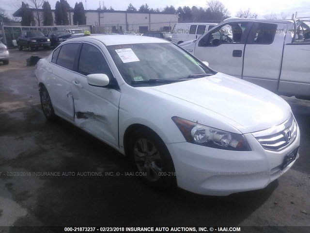 1HGCP2F48BA092682 - 2011 HONDA ACCORD LXP WHITE photo 1