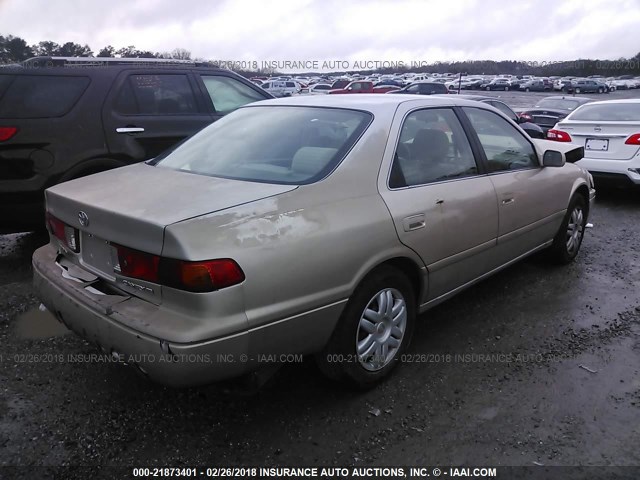 4T1BG22K0YU670551 - 2000 TOYOTA CAMRY CE/LE/XLE ოქროსფერი ფოტო 4