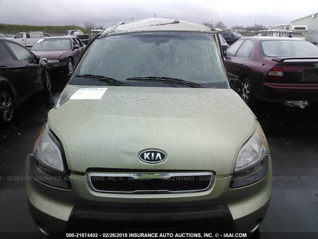 KNDJT2A28B7259871 - 2011 KIA SOUL +/!/SPORT GREEN photo 6