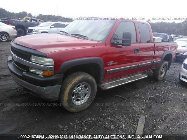 1GCHC291X2E137437 - 2002 CHEVROLET SILVERADO C2500 HEAVY DUTY RED photo 2