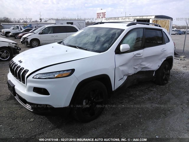 1C4PJMCB9JD531045 - 2018 JEEP CHEROKEE LATITUDE Biały zdjęcie 2