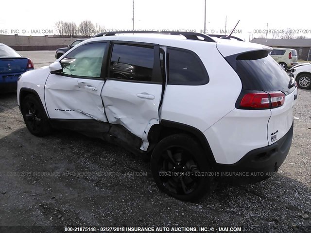 1C4PJMCB9JD531045 - 2018 JEEP CHEROKEE LATITUDE Biały zdjęcie 3