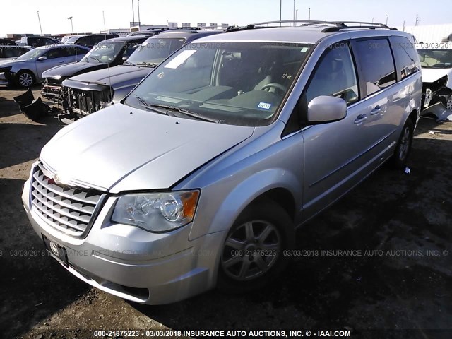 2A4RR5D16AR214070 - 2010 CHRYSLER TOWN & COUNTRY TOURING SILVER photo 2