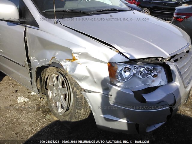 2A4RR5D16AR214070 - 2010 CHRYSLER TOWN & COUNTRY TOURING SILVER photo 6
