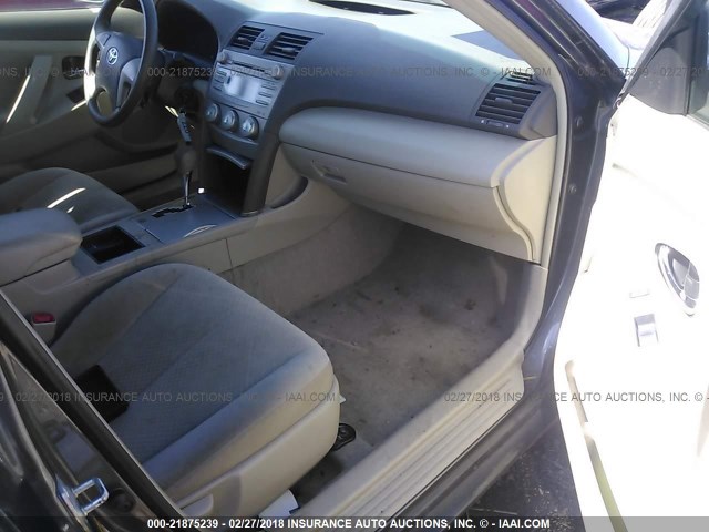 4T1BE46KX7U183044 - 2007 TOYOTA CAMRY NEW GENERATION CE/LE/XLE/SE GRAY photo 5