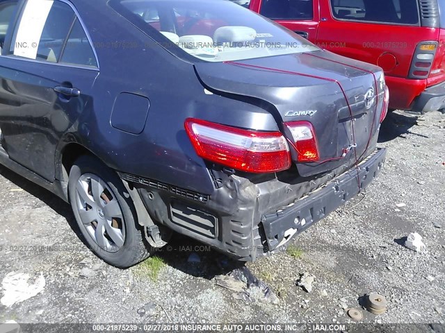 4T1BE46KX7U183044 - 2007 TOYOTA CAMRY NEW GENERATION CE/LE/XLE/SE GRAY photo 6