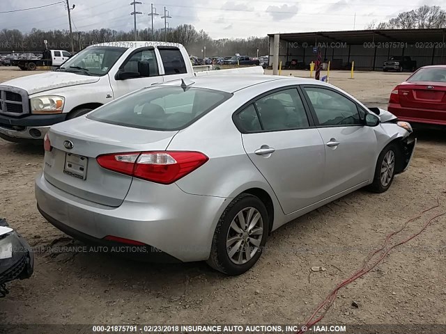 KNAFX4A69G5470246 - 2016 KIA FORTE LX SILVER photo 4