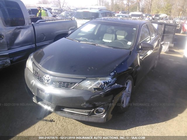 4T1BF1FK9DU663244 - 2013 TOYOTA CAMRY L/SE/LE/XLE 黑色 照片 2