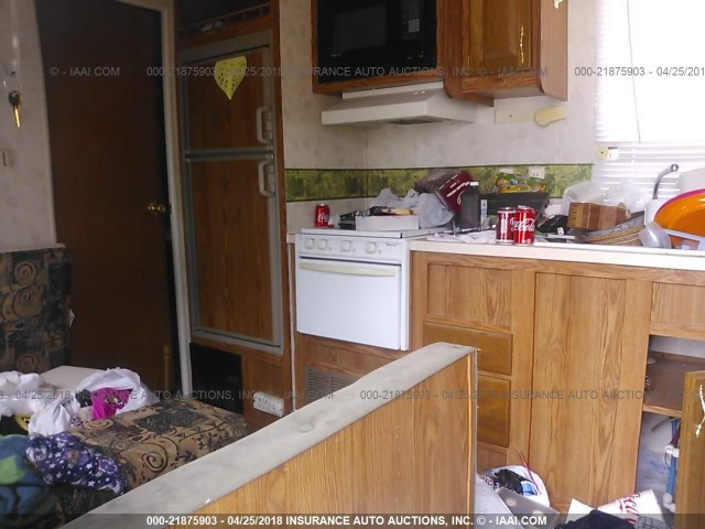 4X4TCKC223P087449 - 2003 FOREST RIVER OTHER  WHITE photo 6