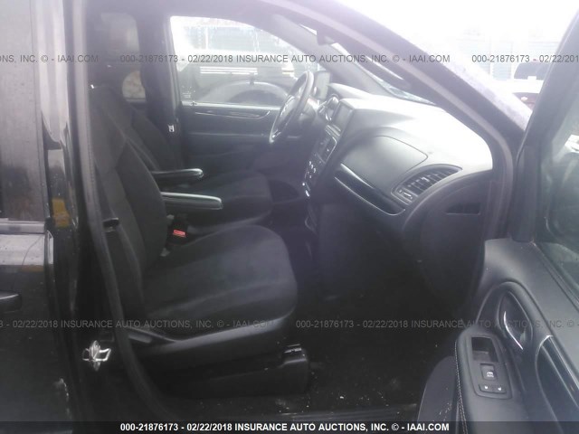 2C4RDGBG4FR709897 - 2015 DODGE GRAND CARAVAN SE BLACK photo 5