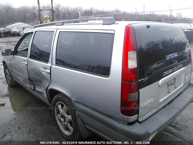 YV1LZ56D1Y2713199 - 2000 VOLVO V70 XC/SE SILVER photo 6