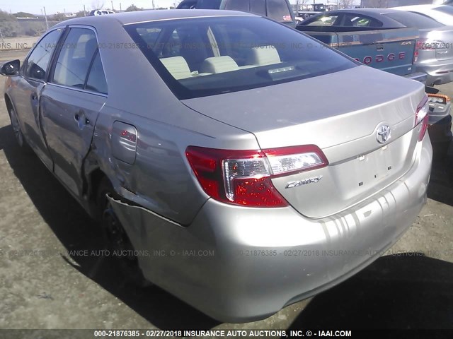 4T1BF1FK4DU280022 - 2013 TOYOTA CAMRY L/SE/LE/XLE BEIGE photo 3