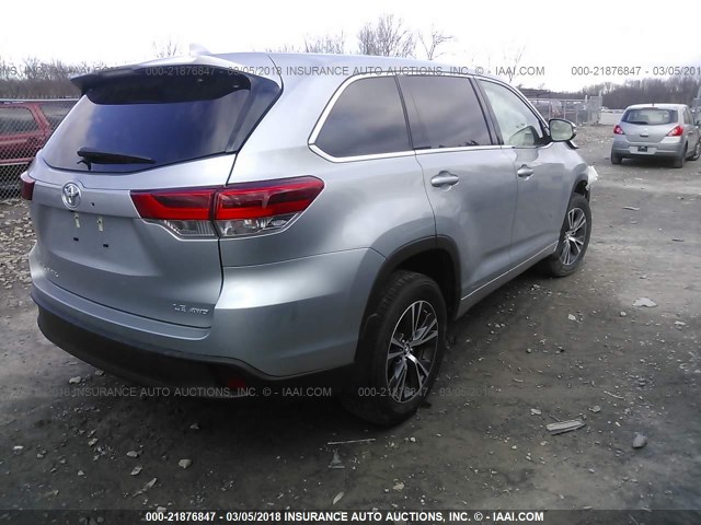 5TDBZRFH2JS815816 - 2018 TOYOTA HIGHLANDER LE/LE PLUS SILVER photo 4