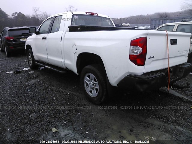 5TFUM5F16EX052752 - 2014 TOYOTA TUNDRA DOUBLE CAB SR/SR5 WHITE photo 3