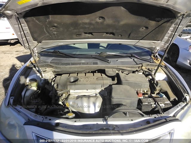 4T1BF3EKXBU735014 - 2011 TOYOTA CAMRY SE/LE/XLE Серебристый фото 10