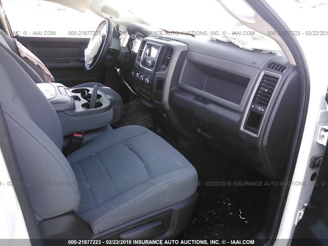 3C6TR5CT4EG134882 - 2014 RAM 2500 ST WHITE photo 5