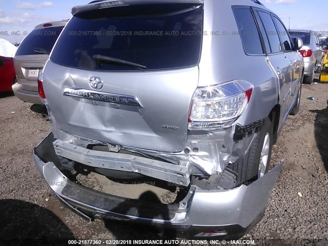 5TDBK3EHXDS242364 - 2013 TOYOTA HIGHLANDER PLUS/SE SILVER photo 6