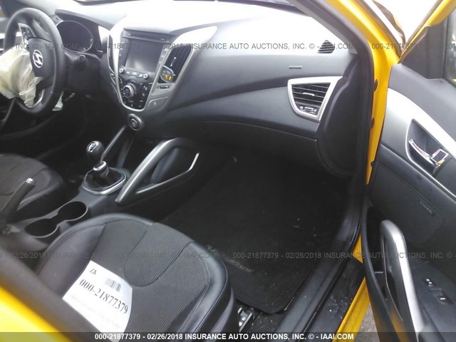 KMHTC6AD1CU022736 - 2012 HYUNDAI VELOSTER YELLOW photo 5