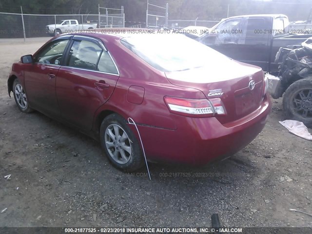 4T1BF3EKXBU156895 - 2011 TOYOTA CAMRY SE/LE/XLE RED photo 3