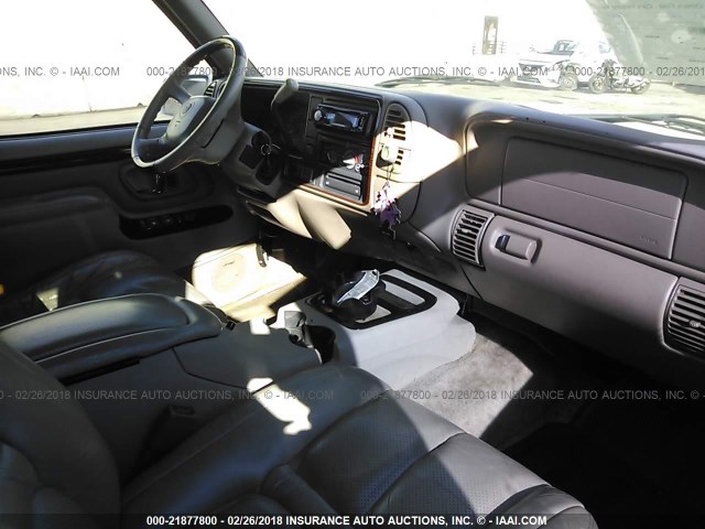 1GYEK63R6YR210830 - 2000 CADILLAC ESCALADE LUXURY თეთრი ფოტო 5