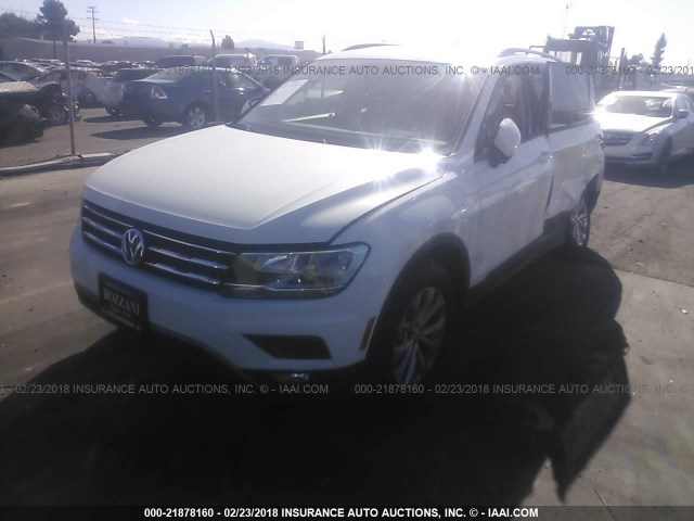 3VV1B7AXXJM010568 - 2018 VOLKSWAGEN TIGUAN S WHITE photo 2