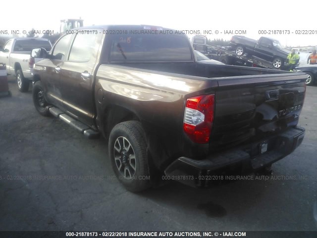 5TFGW5F18GX192442 - 2016 TOYOTA TUNDRA CREWMAX 1794/PLATINUM ORANGE photo 3