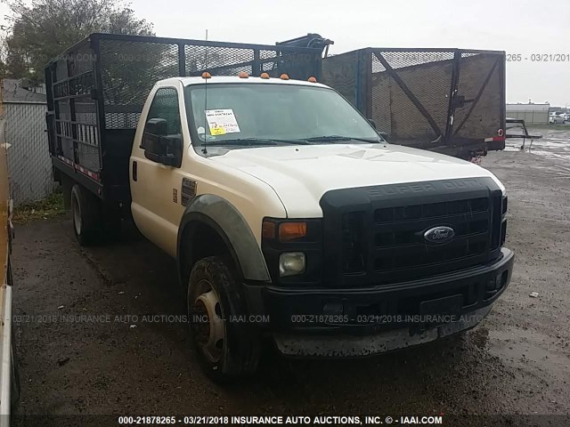 1FDAF5GR6AEA82935 - 2010 FORD F550 SUPER DUTY WHITE photo 1