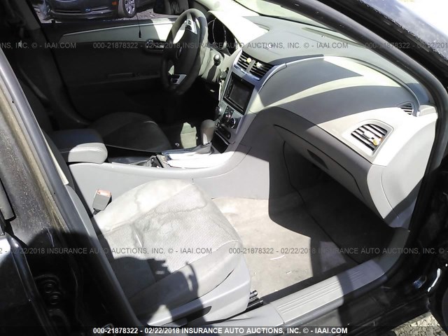 1G1ZB5E16BF296098 - 2011 CHEVROLET MALIBU LS შავი ფოტო 5