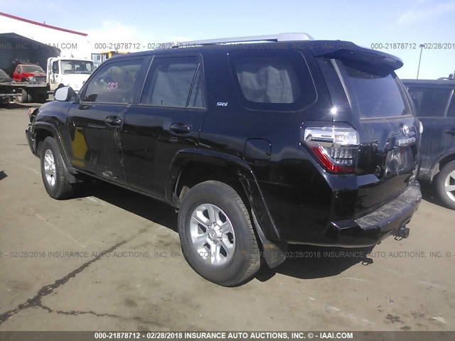 JTEBU5JR8H5458418 - 2017 TOYOTA 4RUNNER SR5 PREM/LTDL/TRAIL/TRD BLACK photo 3