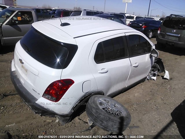 3GNCJKSB8GL236064 - 2016 CHEVROLET TRAX LS WHITE photo 4