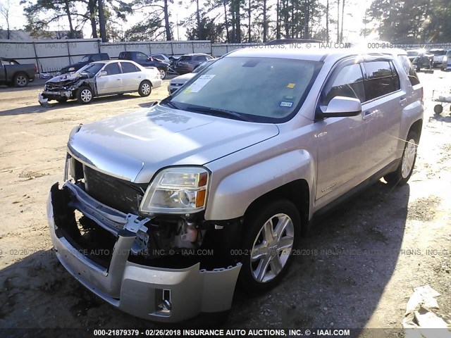 2CTFLSE53B6371797 - 2011 GMC TERRAIN SLE SILVER photo 2