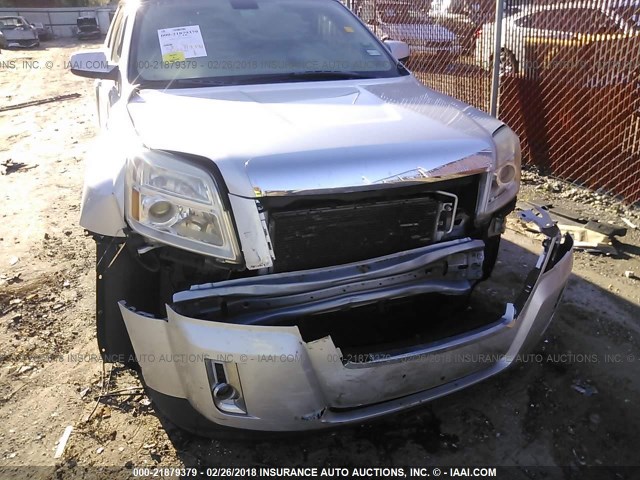 2CTFLSE53B6371797 - 2011 GMC TERRAIN SLE SILVER photo 6