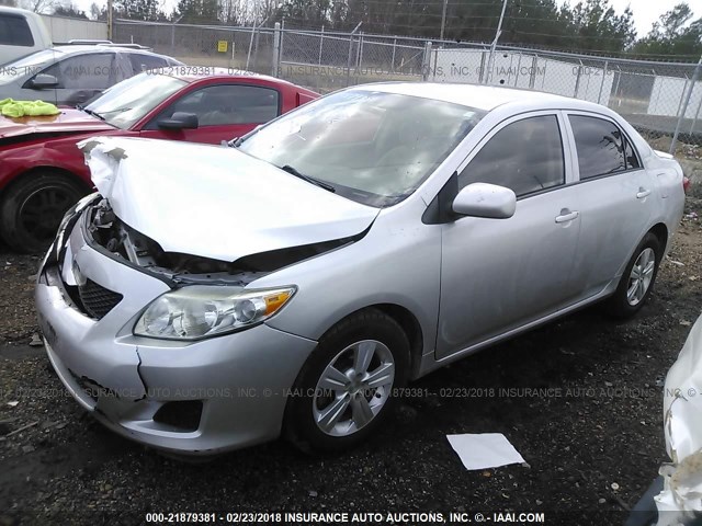 1NXBU4EE8AZ382258 - 2010 TOYOTA COROLLA S/LE/XLE SILVER photo 2