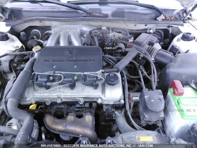 JT2BF28K410299768 - 2001 TOYOTA CAMRY LE/XLE Ақ фото 10