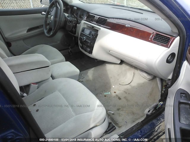 2G1WT55K469416410 - 2006 CHEVROLET IMPALA LT BLUE photo 5