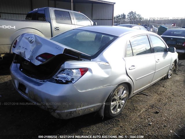 4T1BK36B98U293040 - 2008 TOYOTA AVALON XL/XLS/TOURING/LIMITED SILVER photo 4