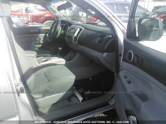 5TEUU42N36Z233935 - 2006 TOYOTA TACOMA ACCESS CAB Grau Foto 5