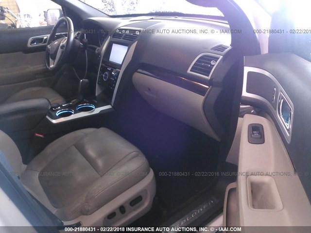 1FMHK8F85BGA94696 - 2011 FORD EXPLORER LIMITED 白色 照片 5