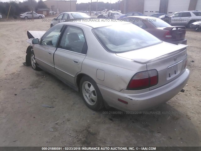 1HGCD5600VA152210 - 1997 HONDA ACCORD SE GRAY photo 3