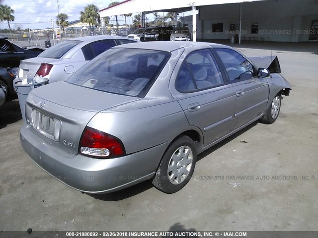 3N1CB51D0YL331247 - 2000 NISSAN SENTRA XE/GXE SILVER photo 4